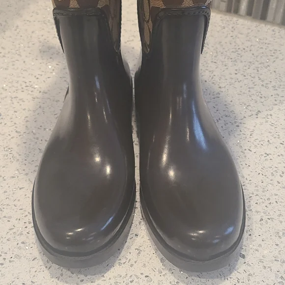 COACH RAIN BOOTS - Picture 4 of 8